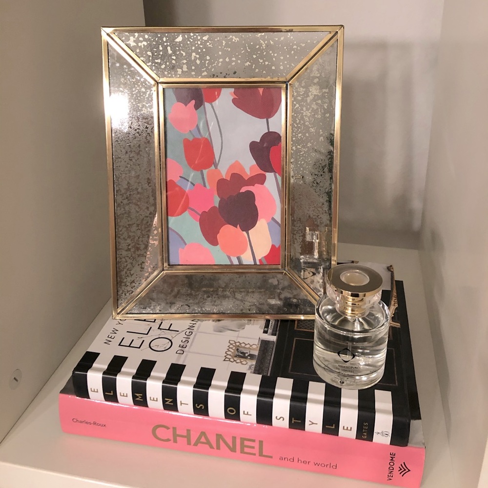 Anthropologie frame 🖼